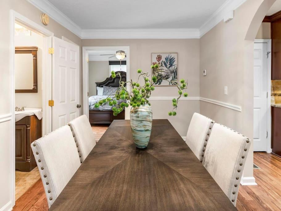 أتلانتا Gorgeous East Village Home Near Downtown Sleeps 12 5 Bedrooms Coffee Bbq Ac Parking المظهر الخارجي الصورة